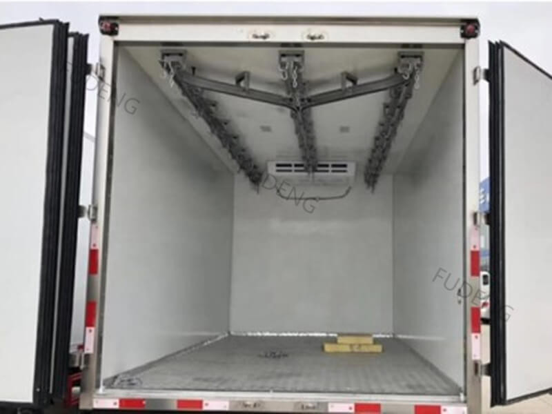 howo refrigerated truck